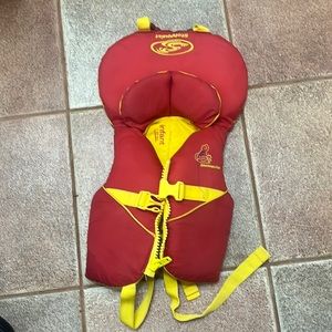 Infant Stohlquust less than 30 lbs. Life jacket